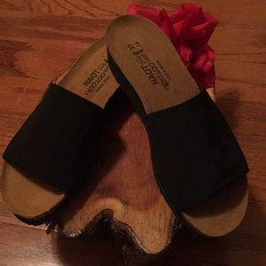 New without tag naot shoes
